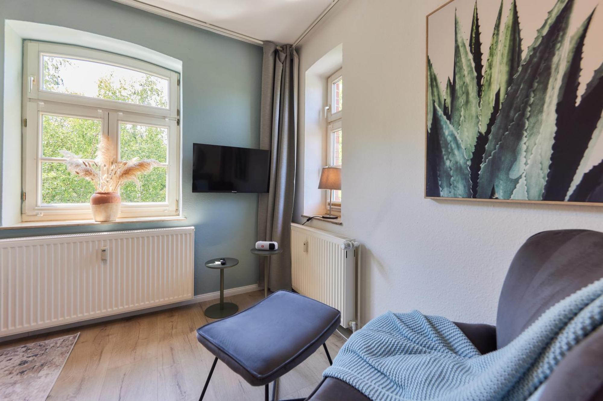 Kvartier2 In Top-Lage, 5 Min Zur Bali-Therme Und Gop, Hdz, Arbeitsplatz, Boxspringbett Бад-Эйнхаузен Экстерьер фото